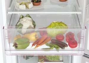 CANDY CCT3L517EWSK Low Frost Fridge Freezer with Non Plumbed Water Dispenser in Silver