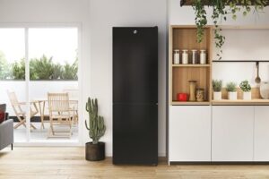 Hoover HOCE4T618EBK-1 Fridge Freezer in Black with Total No Frost Technology