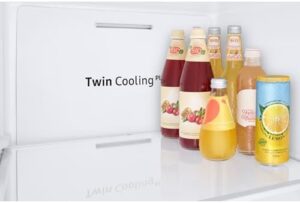 Samsung Series 7 American Style Fridge Freezer with Ice Dispenser and Silver Finish