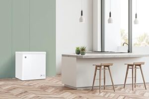 Hoover HHCH 142 ELK Chest Freezer 137L Capacity in white with energy-efficient E rating