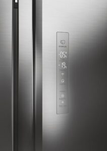 Haier HSW79F18ANMM American Fridge Freezer, Silver